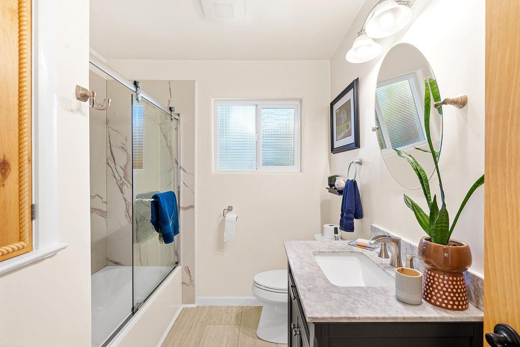 4612 South Point Road Diamond Springs, CA 95619 - Photo 39 of 68 Second Bathroom