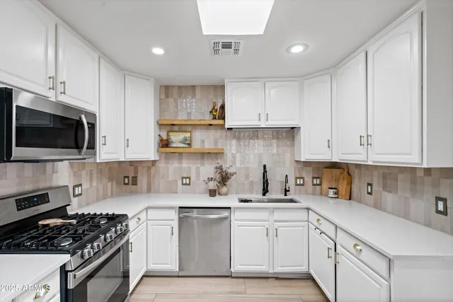 $649,990 | 2201 East Weldon Avenue, Phoenix, AZ 85016