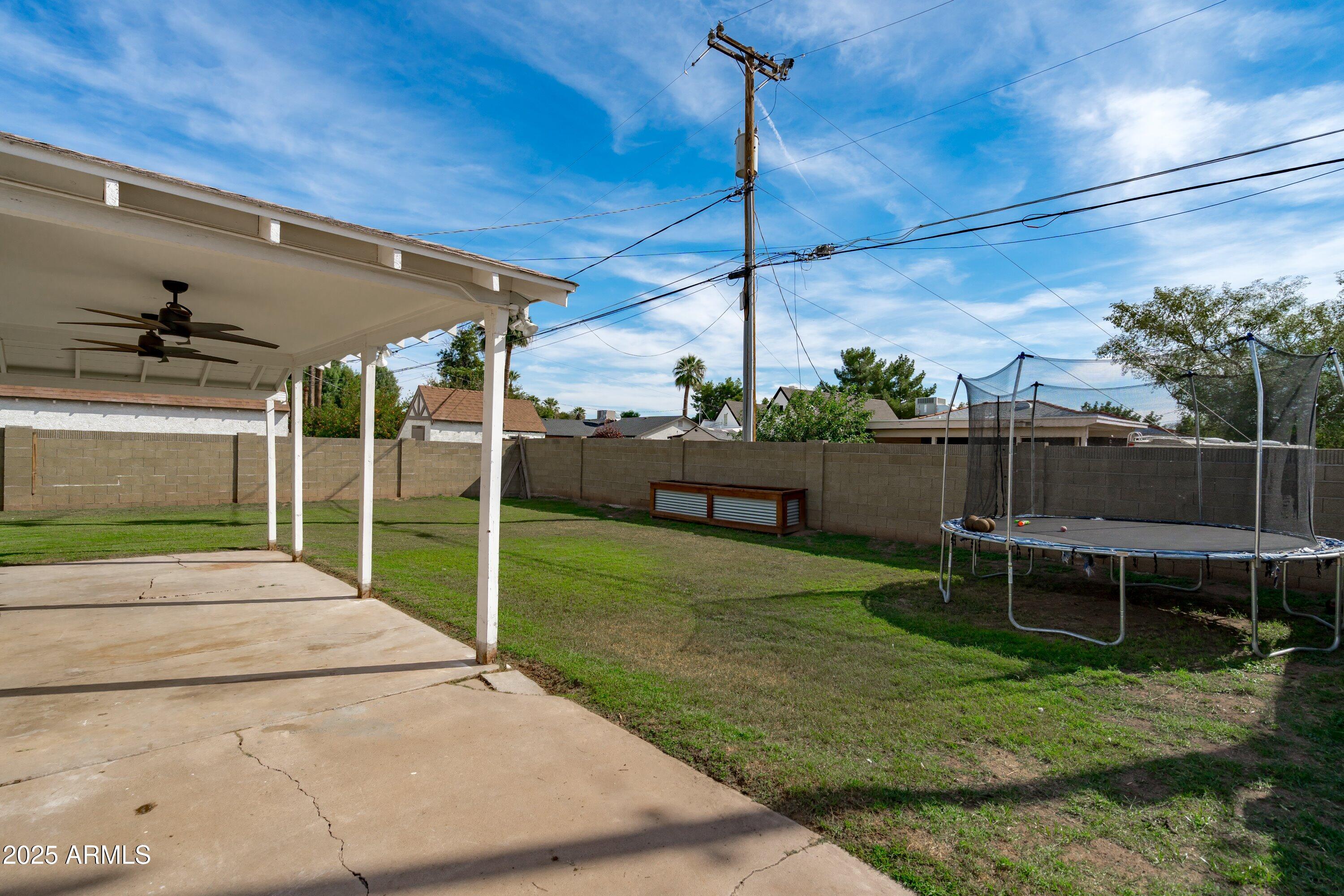 2201 East Weldon Avenue Phoenix, AZ 85016 - Photo 34 of 41 a view of a backyard