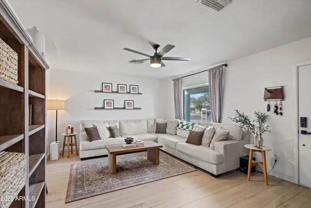 $649,990 | 2201 East Weldon Avenue, Phoenix, AZ 85016