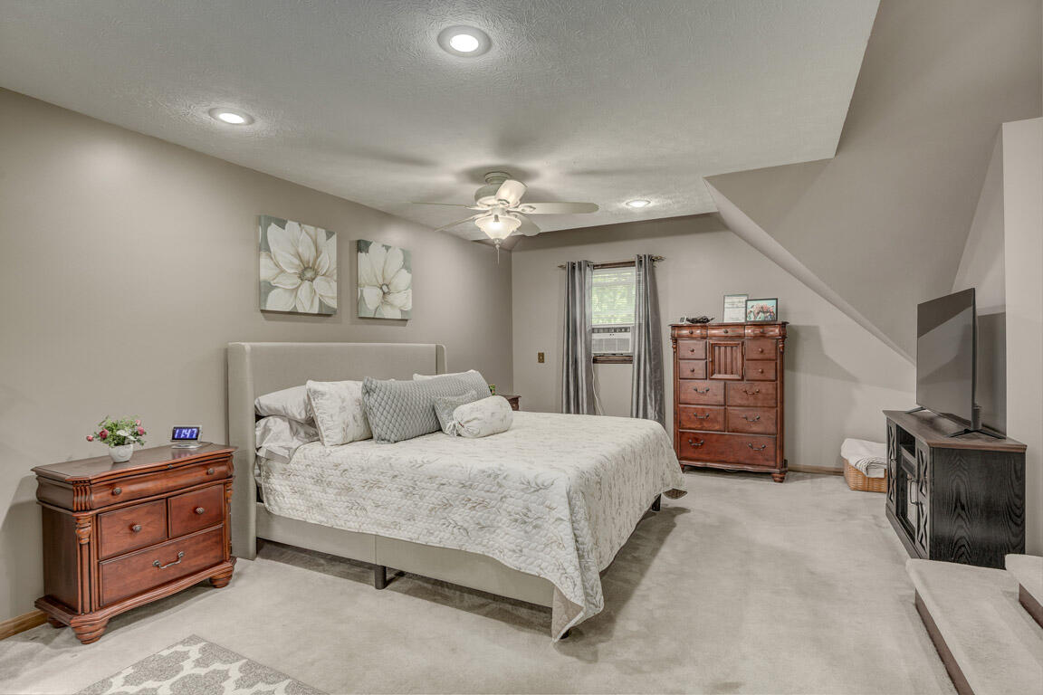 330 Oak Street Butler, KY 41006 - Photo 15 of 49