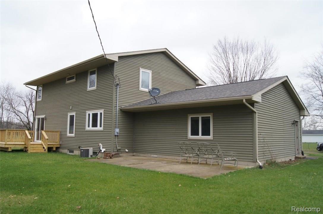 5607 5 Lakes Road North Branch, MI 48461 - Photo 3 of 32 DSC08275.jpg
