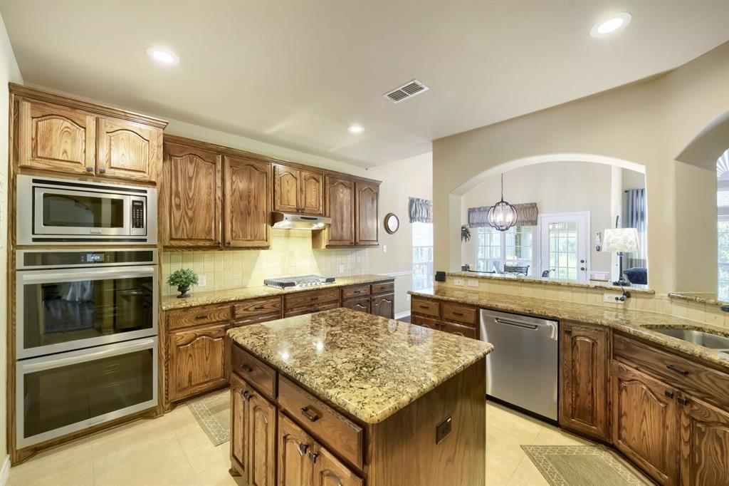 8313 Bishop Pine Road Denton, TX 76208 - Photo 2 of 39