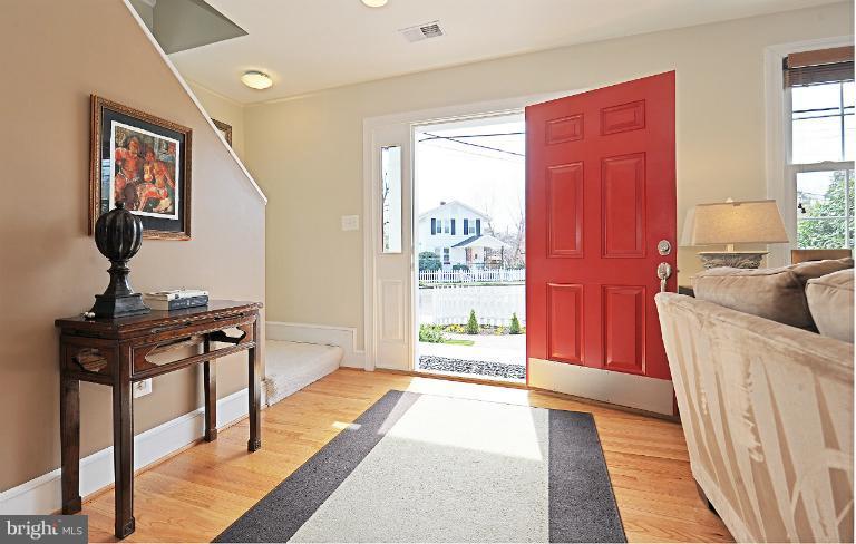 30 East Braddock Road Alexandria, VA 22301 - Photo 1 of 30 Interior (General)