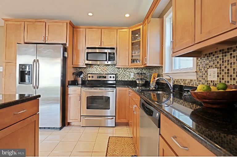 30 East Braddock Road Alexandria, VA 22301 - Photo 21 of 30 Kitchen