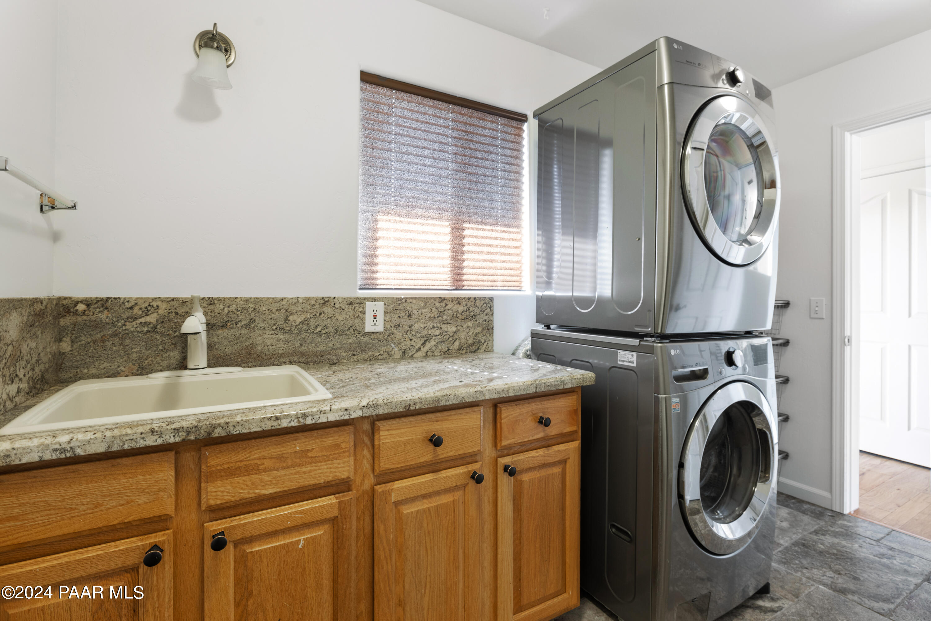 10695 Straight Arrow Road Dewey, AZ 86327 - Photo 33 of 50 33-Laundry Room