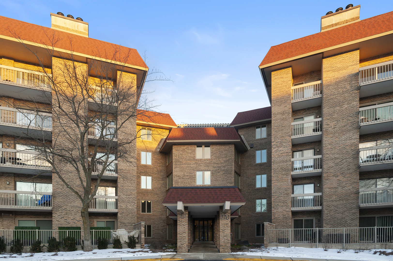 1220 Rudolph Drive, Unit 1B Northbrook, IL 60062 - Photo 1 of 16