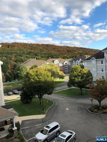 a view of a city street view