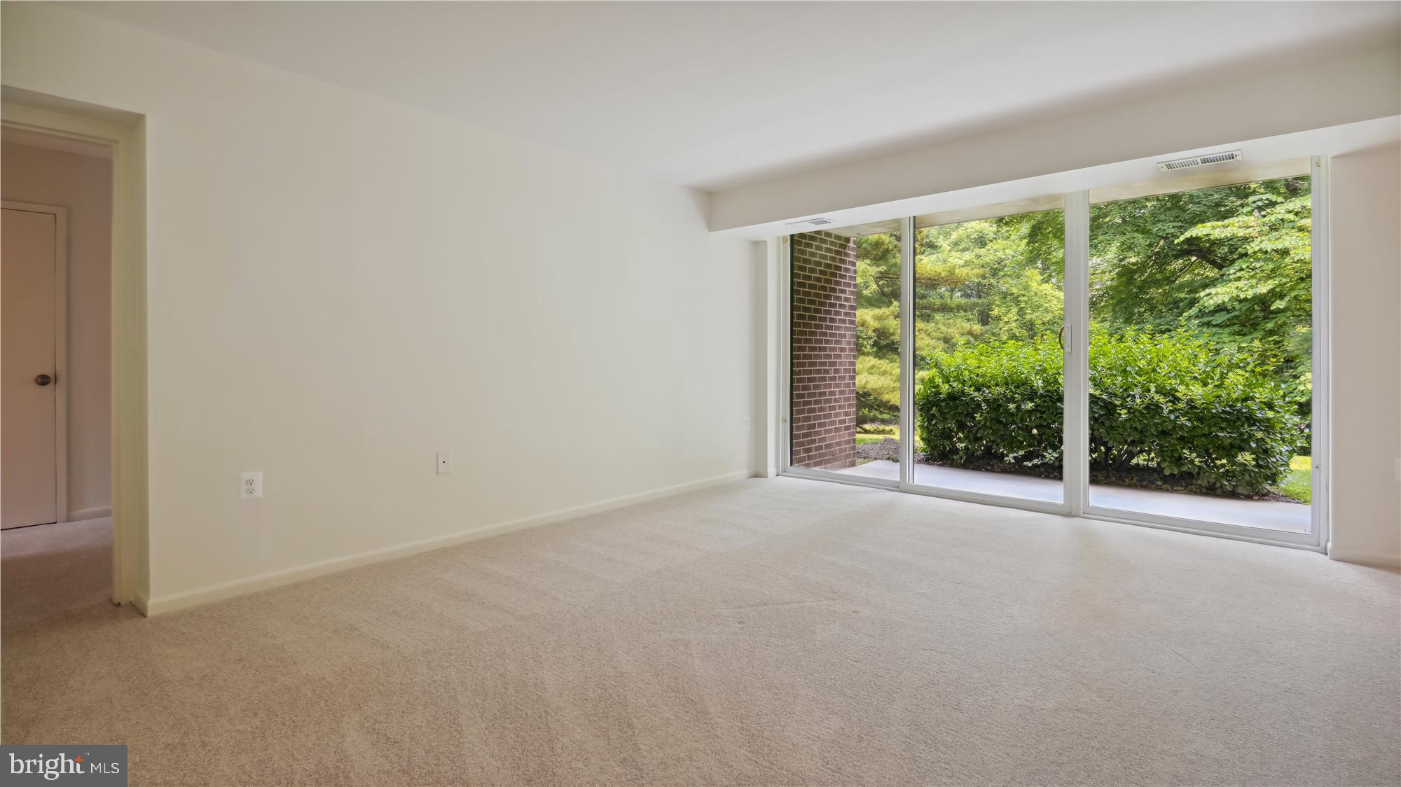 1429 Northgate Square, Unit 1C Reston, VA 20190 - Photo 6 of 25 Large, Light Filled Living Room
