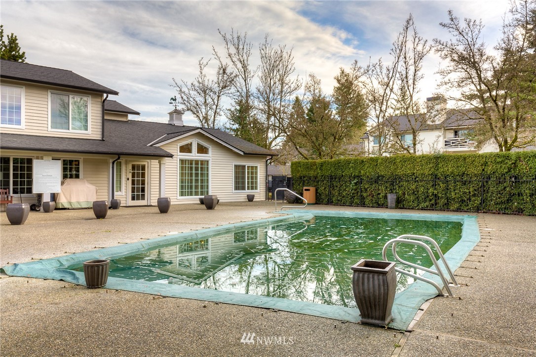 12404 East Gibson Road, Unit 206 Everett, WA 98204 - Photo 18 of 19 Gallery Image 18