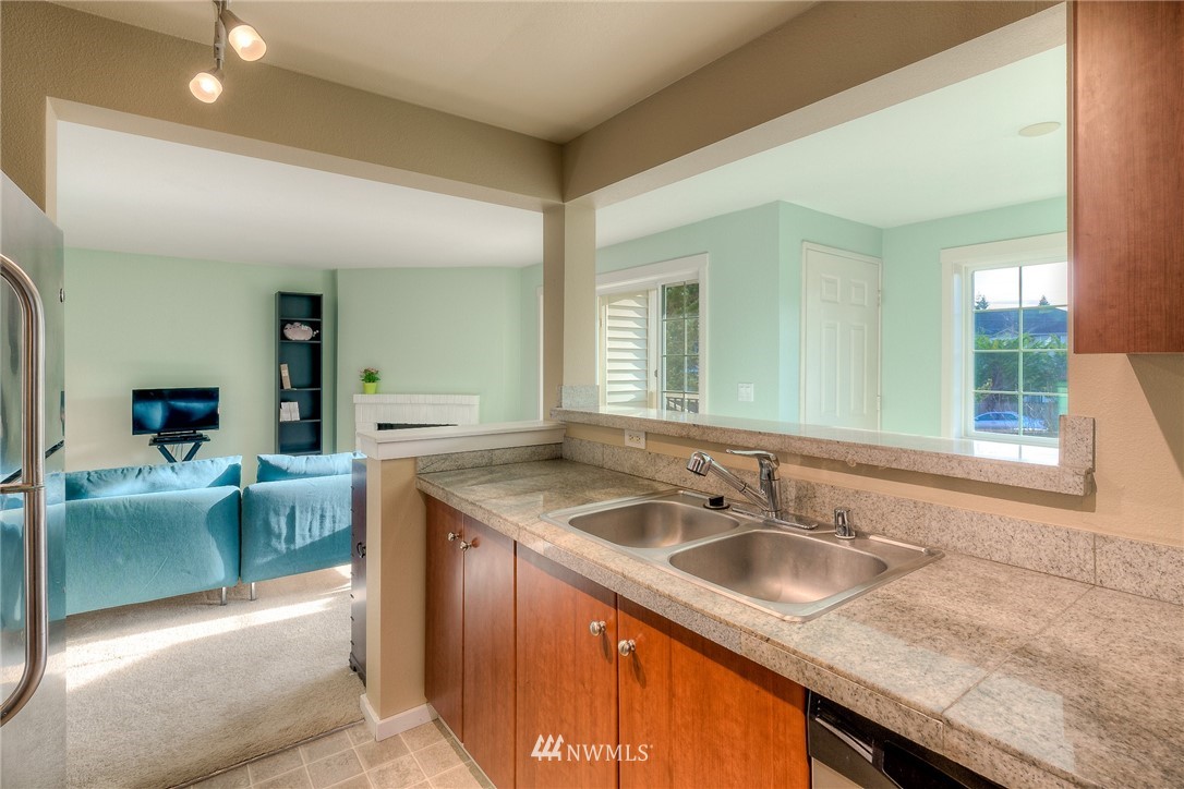 12404 East Gibson Road, Unit 206 Everett, WA 98204 - Photo 7 of 19 Gallery Image 7