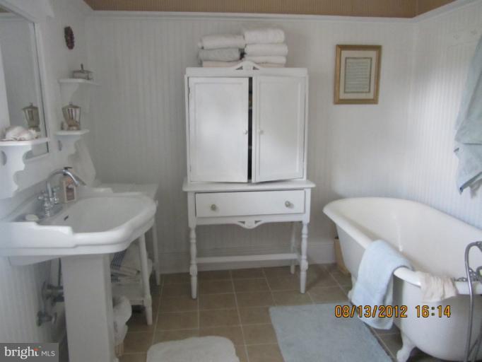 9813 Crumpton Road Millington, MD 21651 - Photo 27 of 30 Bath