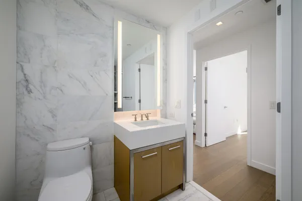 $819,000 | 75 Park Lane South, Unit 1009, Jersey City, NJ 07310