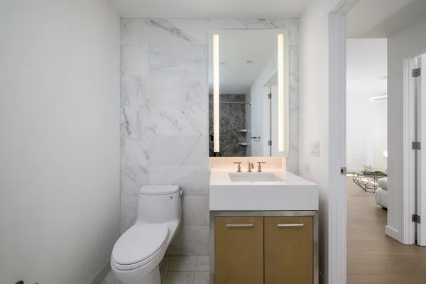 $819,000 | 75 Park Lane South, Unit 1009, Jersey City, NJ 07310
