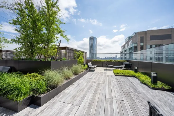 $819,000 | 75 Park Lane South, Unit 1009, Jersey City, NJ 07310