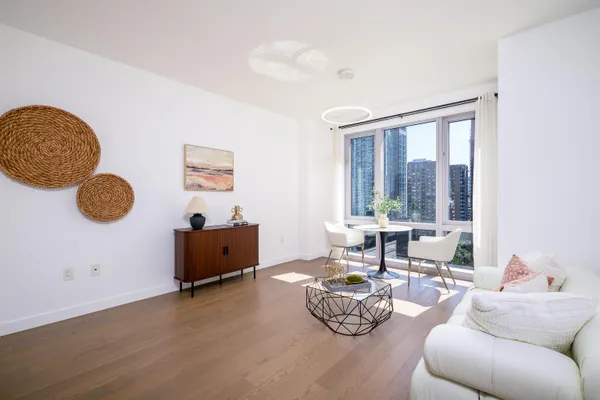 $819,000 | 75 Park Lane South, Unit 1009, Jersey City, NJ 07310