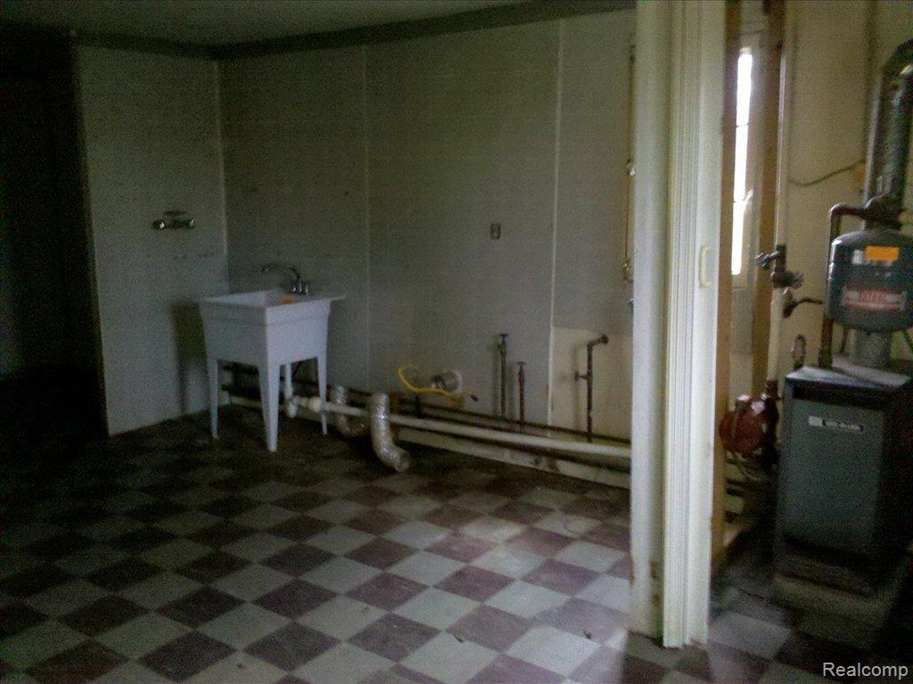 2965 Carleton Rockwood Road Carleton, MI 48117 - Photo 5 of 8 20111127133157616