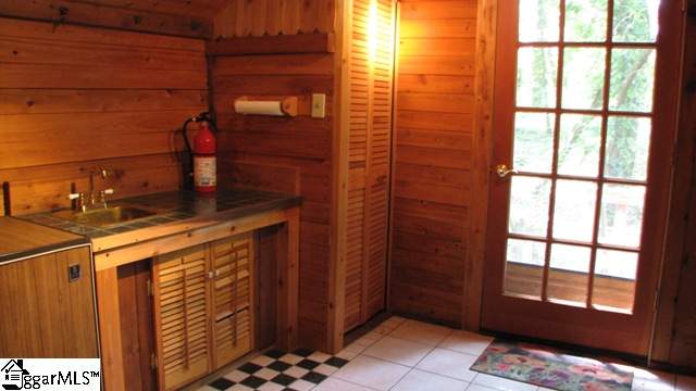 1016 Textile Road Spartanburg, SC 29301 - Photo 13 of 24 Gallery Image 13