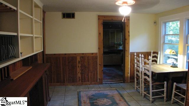 1016 Textile Road Spartanburg, SC 29301 - Photo 5 of 24 Gallery Image 5