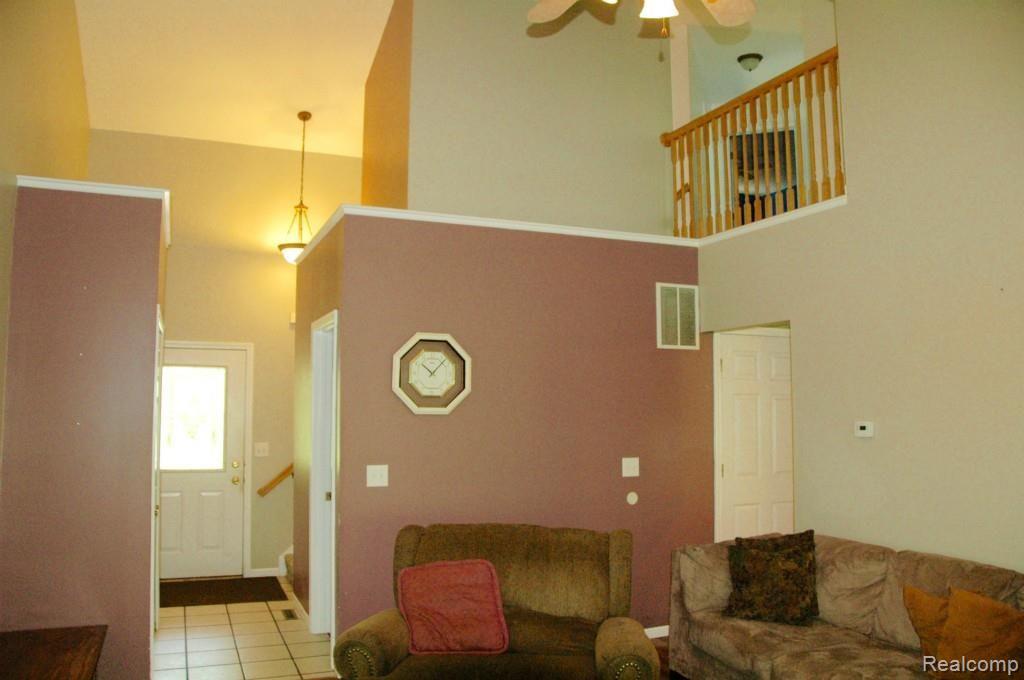 16390 Murray Road Byron, MI 48418 - Photo 7 of 16 DSC_0091.jpg