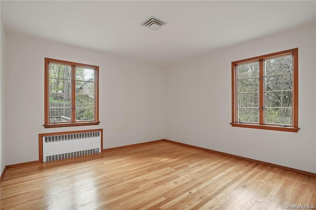 17 Brookside Avenue Suffern, NY 10901 - Photo 6 of 24 Gallery Image 6