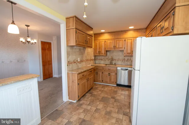 $309,900 | 3210 Ancona Road, Philadelphia, PA 19154