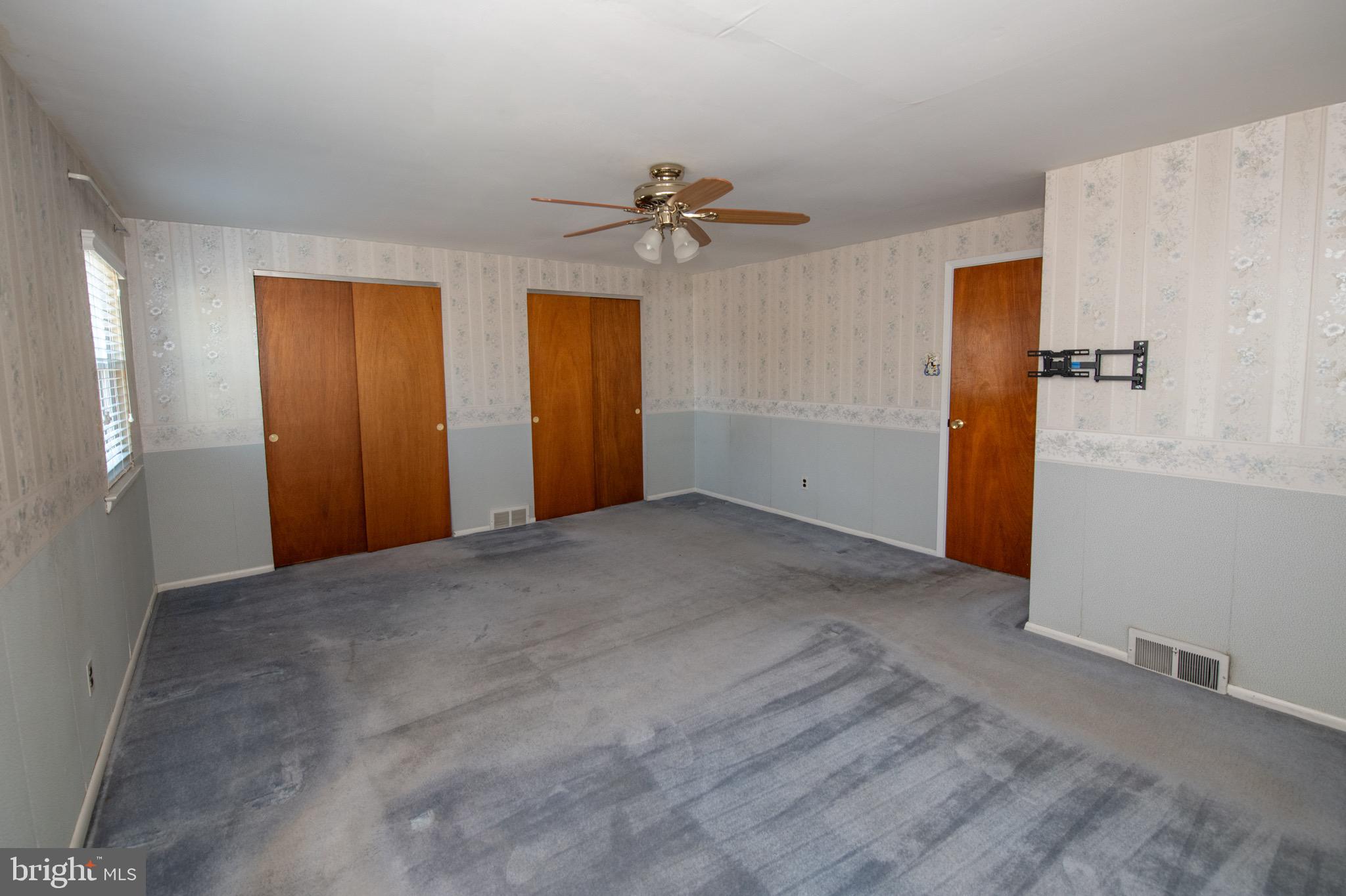 3210 Ancona Road Philadelphia, PA 19154 - Photo 31 of 46 wooden floor in an empty room