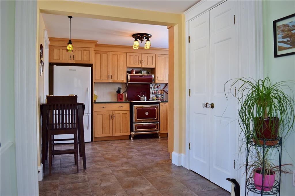 9 Ivie Road Cape Elizabeth, ME 04107 - Photo 11 of 35 Photo