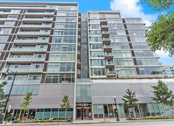 $2,500 | 1620 South Michigan Avenue, Unit 812, Chicago, IL 60616