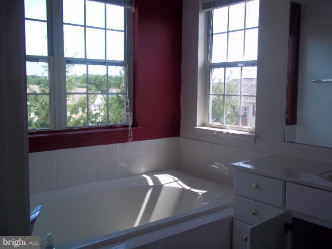 4248 Huntshire Road Randallstown, MD 21133 - Photo 4 of 4 Bath (Master)