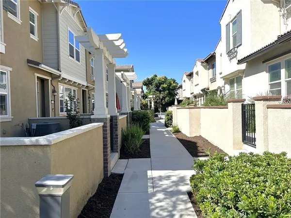 $3,050 | 16038 Voyager Avenue, Chino, CA 91708
