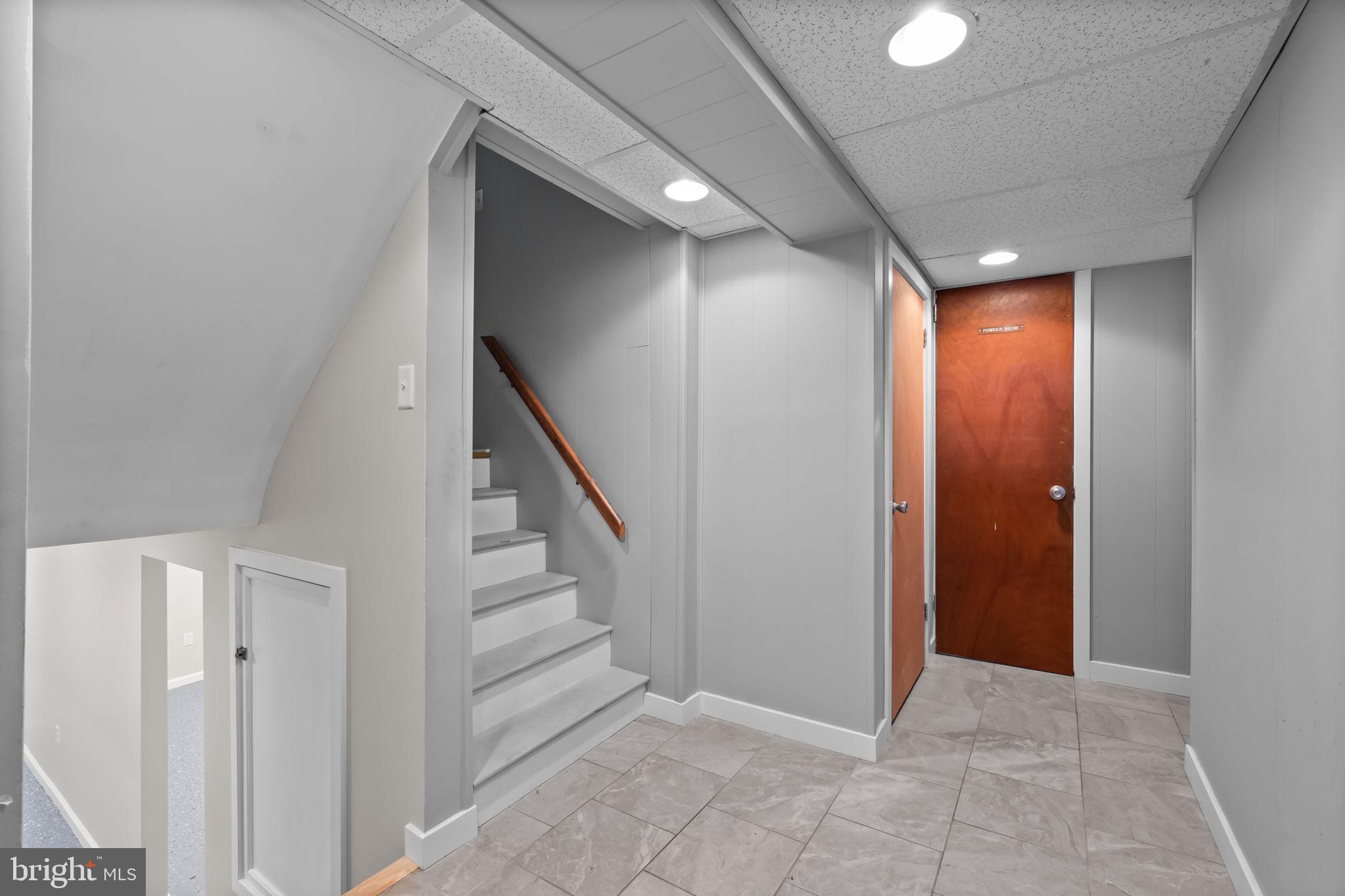 211 Rolling Hill Road Elkins Park, PA 19027 - Photo 31 of 41 a view of an entryway