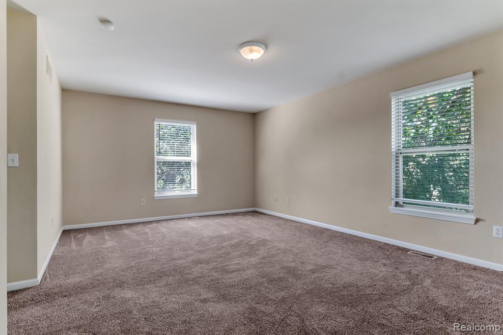 8246 Kimble Drive Pinckney, MI 48169 - Photo 23 of 45