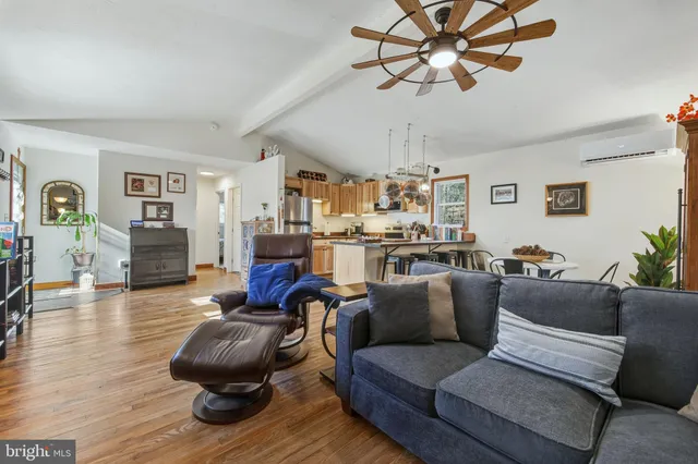 $279,998 | 151 Patrick Lane, Mount Jackson, VA 22842