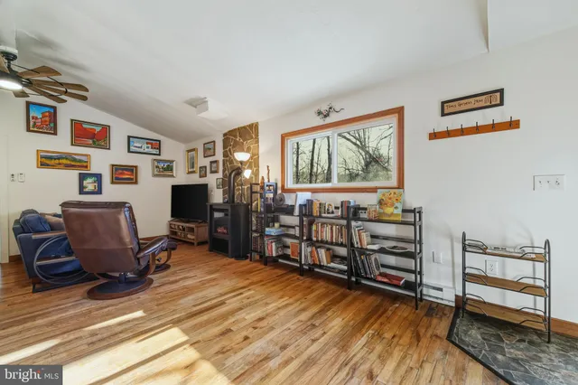 $279,998 | 151 Patrick Lane, Mount Jackson, VA 22842