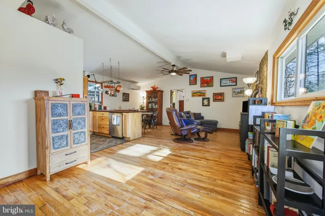 $279,998 | 151 Patrick Lane, Mount Jackson, VA 22842