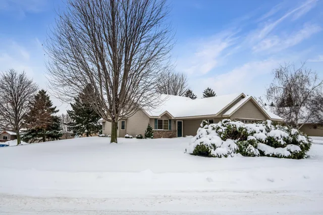 $324,900 | 1004 Marcella Court, Sauk Rapids, MN 56379