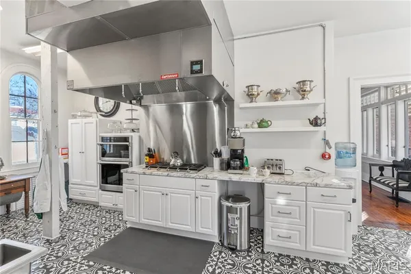 $799,900 | 876 West State Street, Jacksonville, IL 62650