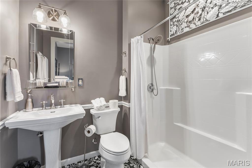 876 West State Street Jacksonville, IL 62650 - Photo 33 of 56