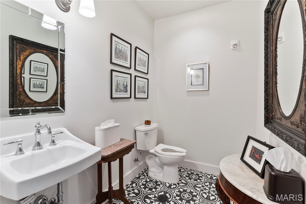 876 West State Street Jacksonville, IL 62650 - Photo 54 of 56