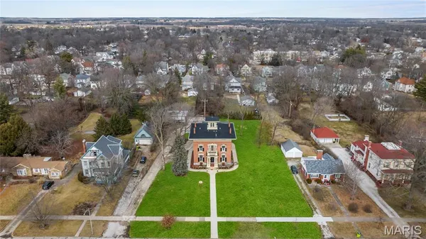 $799,900 | 876 West State Street, Jacksonville, IL 62650