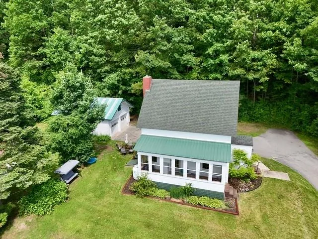 $225,000 | 578 Pleasant Street, Newport, VT 05855