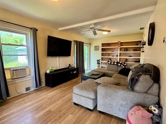 $225,000 | 578 Pleasant Street, Newport, VT 05855