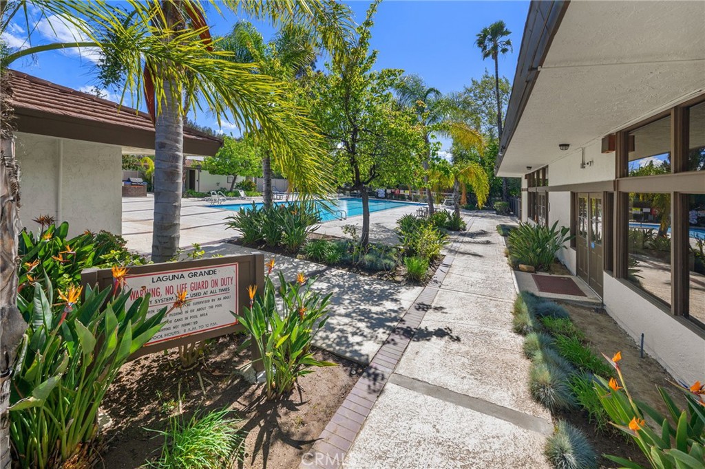 10179 Larwin Avenue, Unit 5 Chatsworth, CA 91311 - Photo 31 of 53 a view of outdoor space yard and porch