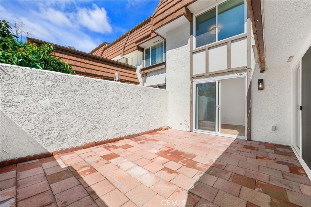 10179 Larwin Avenue, Unit 5 Chatsworth, CA 91311 - Photo 53 of 53 patio not virtually staged