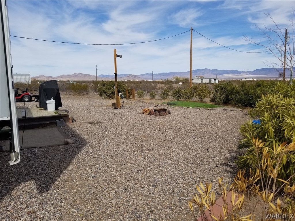4165 Dilkon Road Golden Valley, AZ 86413 - Photo 8 of 17
