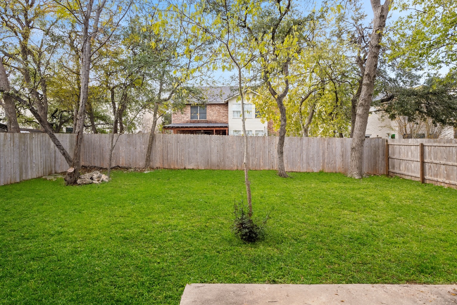 11304 Pickard Lane Austin, TX 78748 - Photo 4 of 4 *virtual grass*