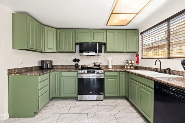 $5,750 | 632 Kenoak Drive, Placentia, CA 92870