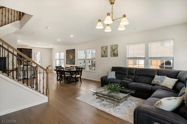 $879,900 | 55 Landmark Lane, Fair Lawn, NJ 07410