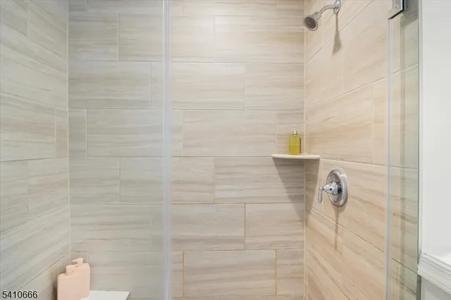 $879,900 | 55 Landmark Lane, Fair Lawn, NJ 07410